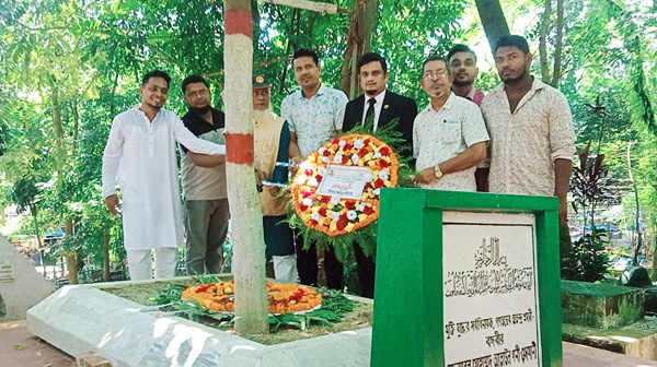 বঙ্গবীর ওসমানীর ১০৭ তম জন্মবার্ষিকীতে জাতীয় জনতা পার্টির পুষ্পস্তবক অর্পণ