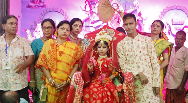 দুর্গাপূজোর অষ্টমীর দিনে সিলেটের দক্ষিণ সুরমায় ‘কুমারী পূজা’
