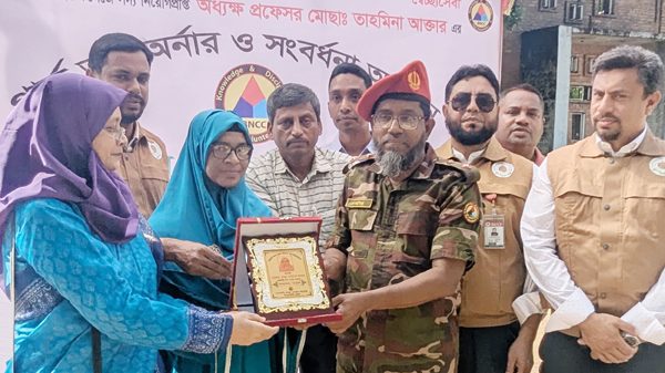 সরকারি মদন মোহন কলেজে বিএনসিসি’র নতুন ক্যাডেটদের শপথগ্রহণ