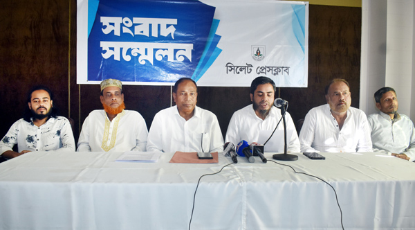 সিলেটে ব্যাটারী চালিত রিক্সার রোড পারমিট ও চলাচলের দাবিতে সংবাদ সম্মেলন অনুষ্ঠিত