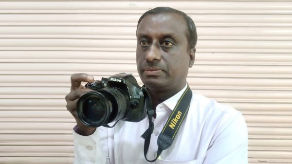 ফটো সাংবাদিকতায় ৩৮ এ দুলাল হোসেন